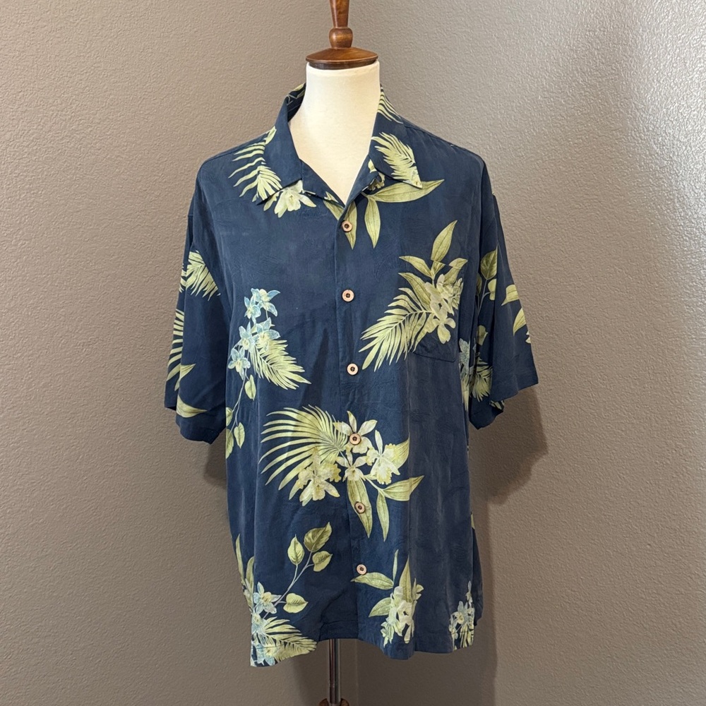 Tommy Bahama men’s large